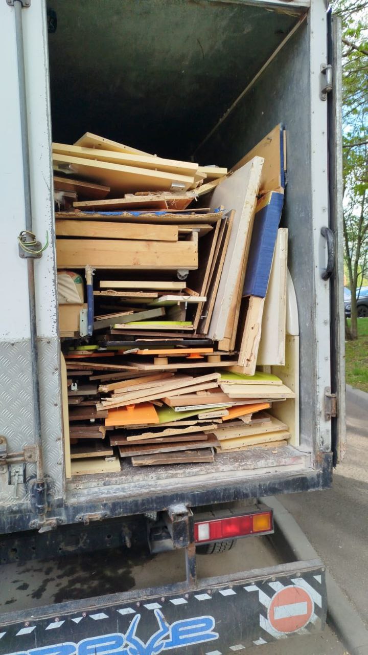 Газель: разобранная мебель